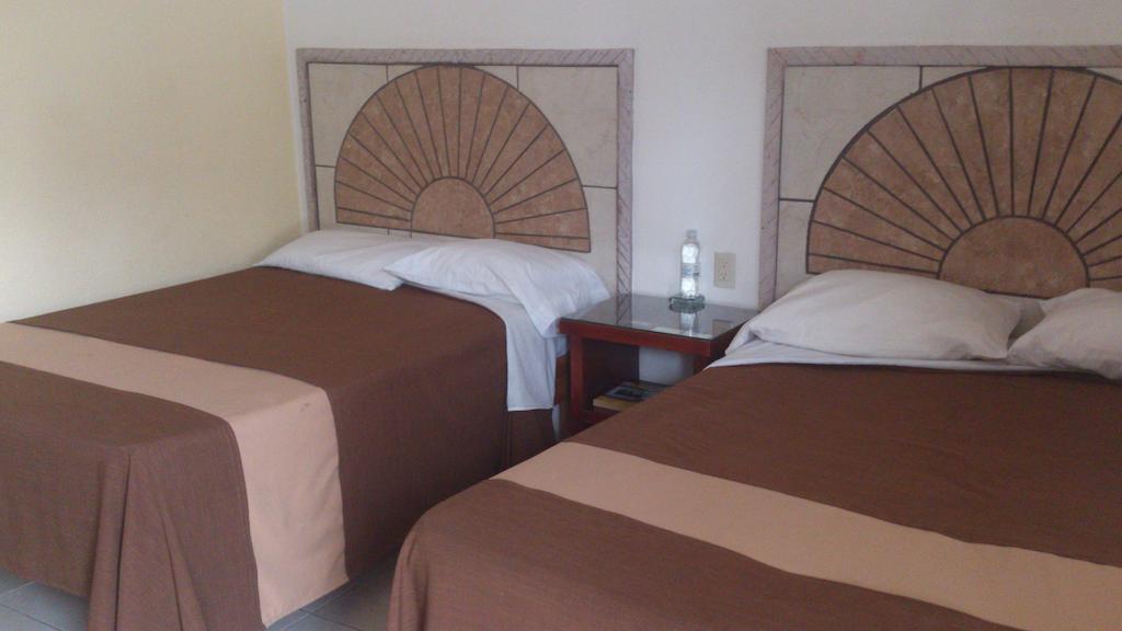 Hotel Albatros Palace Manzanillo Oda fotoğraf